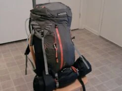 REI Flash 65 -Bag Series Store 002