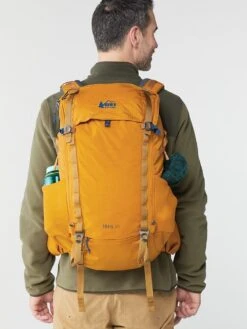 REI Trail 40 -Bag Series Store 1000 150