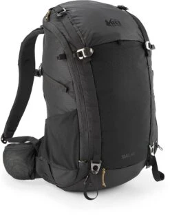 REI Trail 40 -Bag Series Store 1000 152