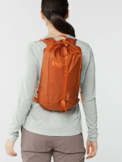 REI Flash 18 -Bag Series Store 1000 73