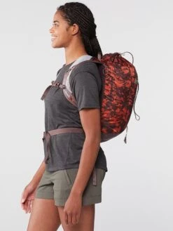 REI Flash 18 -Bag Series Store 1000 74